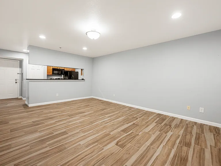 3309 Wyndham Cir #1183 — Photo 5