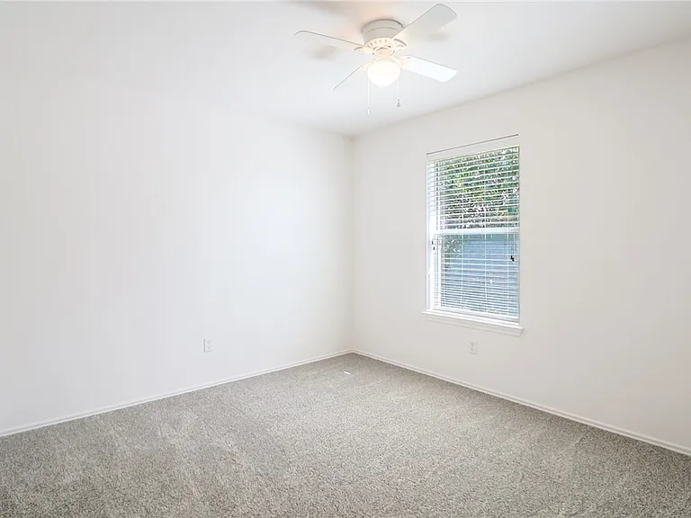 15125 Meredith Ln — Photo 14