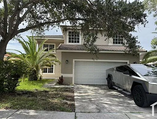 16295 NW 17th Ct — Photo 3