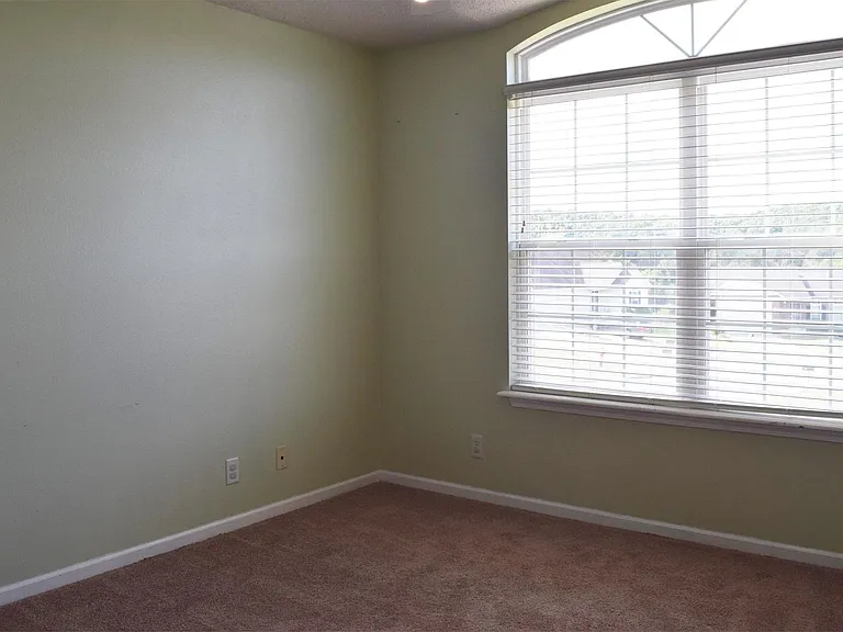 131 Hickory Valley Rd — Photo 16