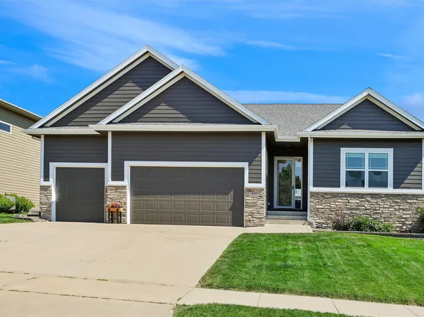 520 Timberview Dr, Adel, IA 50003