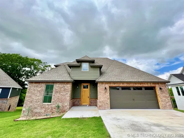 775 Finley Ridge Dr, Tahlequah, OK 74464