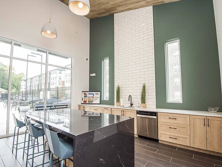 Flagship Kern's Apartments — Photo 5