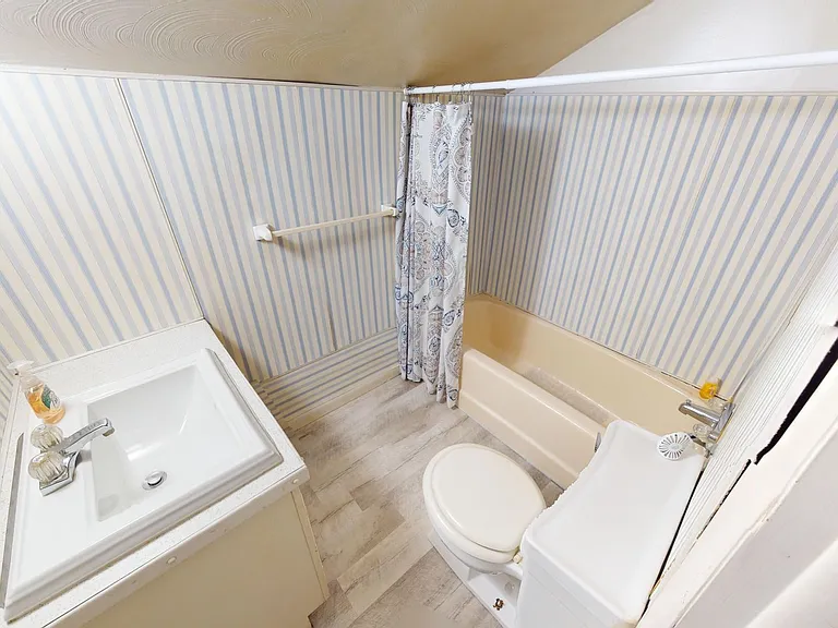 3806 Plymouth East Rd — Photo 7