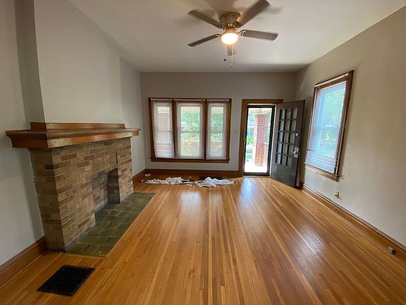 3rd image of 152 W Pacemont Rd #154