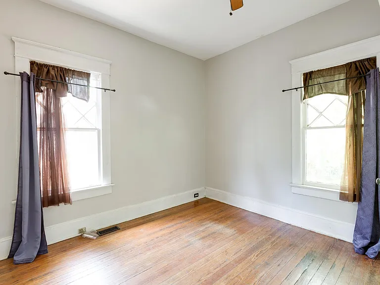 116 Warren St NE — Photo 20