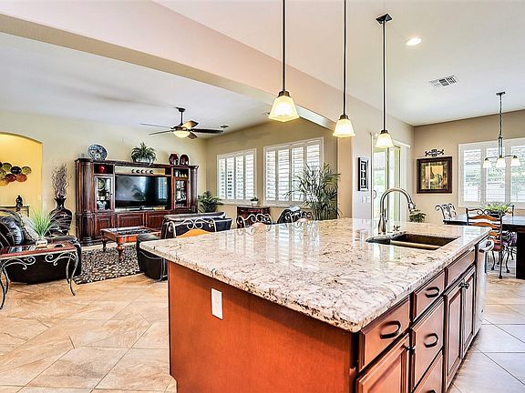 4th image of 19523 E Strawberry Dr