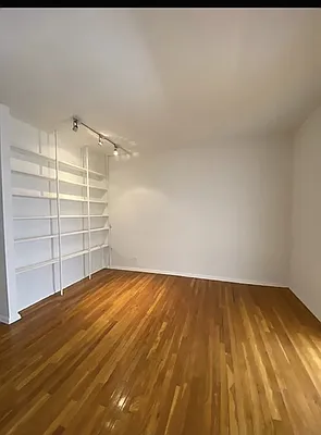 Rented by CitySites Real Estate Group | media 4