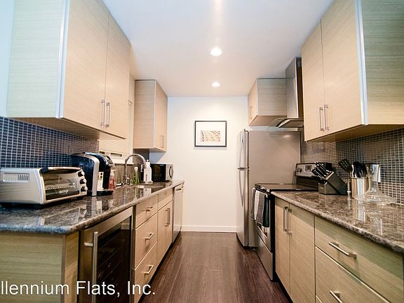 3rd image of 20 Hobart Ave #6
