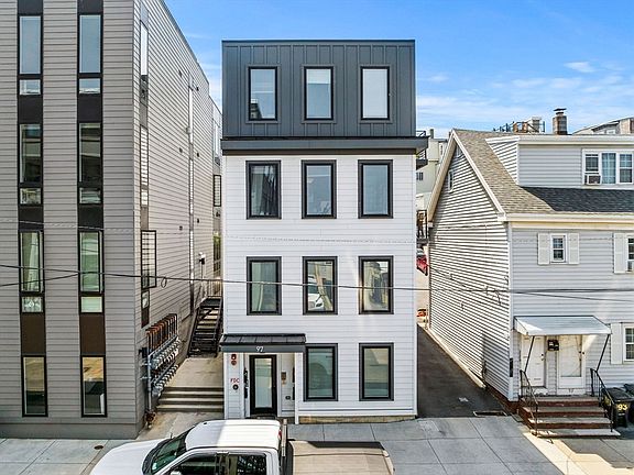 2nd image of 97 Condor St