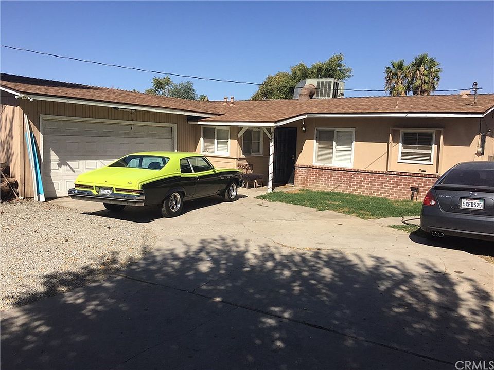 1st image of 1230 E Laurelwood Dr