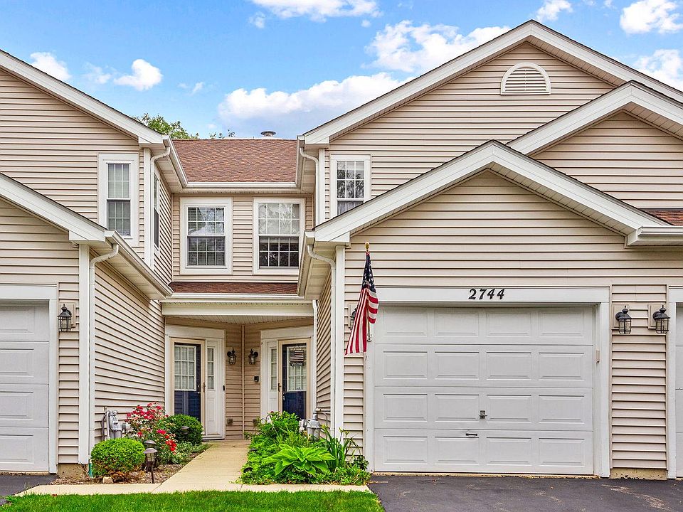1st image of 2744 Odlum Dr #2744