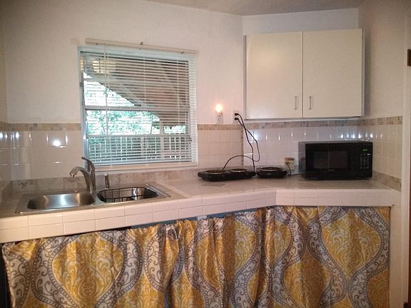 5th image of 3001 SE 27th Ave