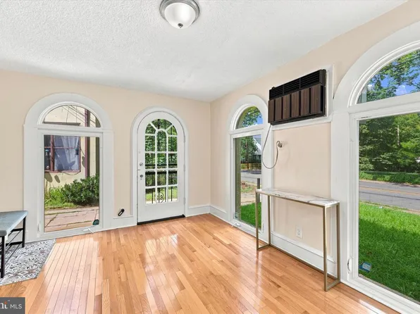 162 W Baltimore Ave, Lansdowne, PA 19050