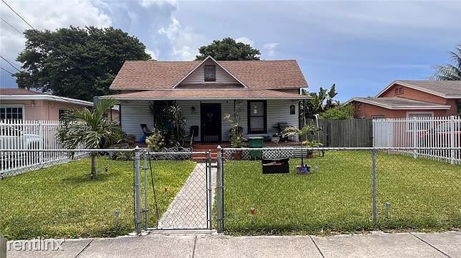 1st image of 3157R NW 32nd St