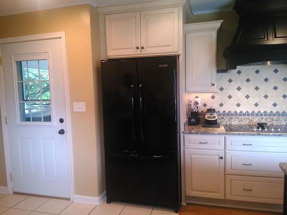 4th image of 585 Walters Dr NW