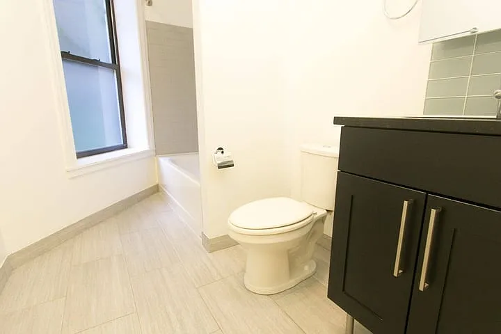 5512 S. Hyde Park Boulevard — Photo 33