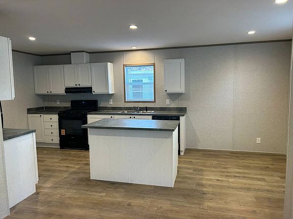 2nd image of 1480 Fay Rd #50