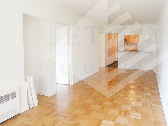5th image of 171 E 89th St APT 4H