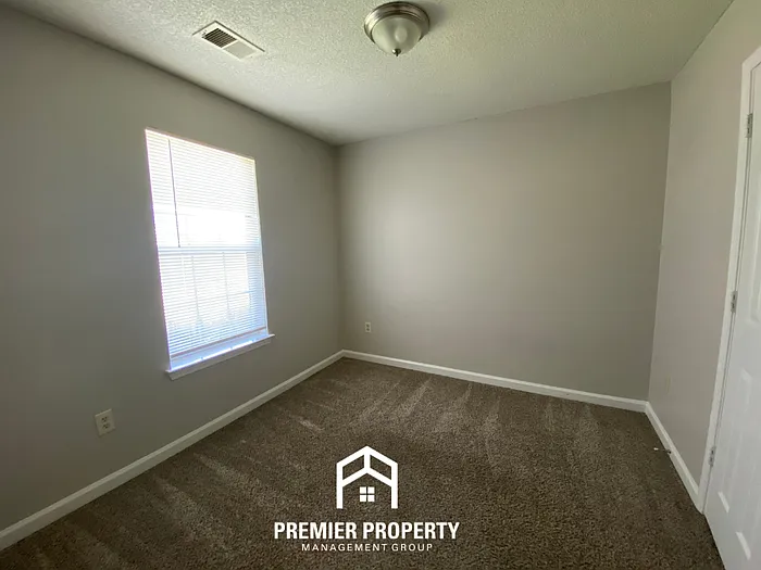 4435 Pyramid Ln — Photo 15
