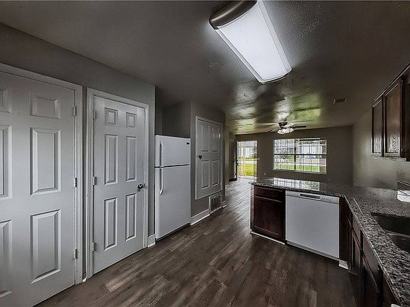 4th image of 102 Park St #2