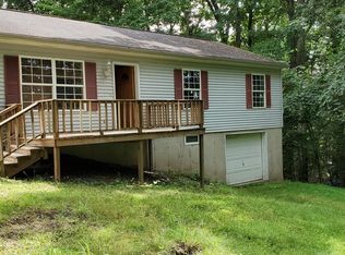 25 Terrace St, Dallas, PA 18612