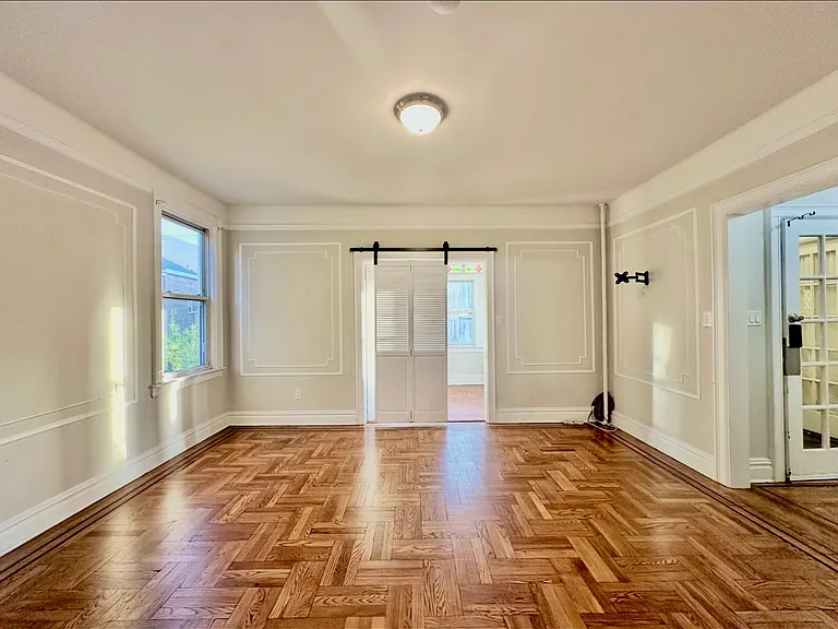 286 Fulton Ave #3 — Photo 3