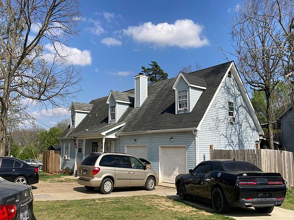 2nd image of 4864 Peppertree Dr