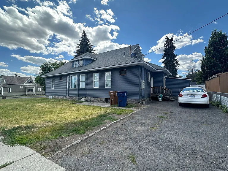 735 E Nora Ave — Photo 10