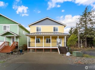 4 Drake Lane, Pacific Beach, WA 98571