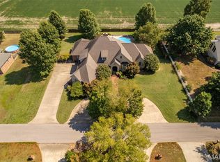 328 S Kathie Dr, Charleston, MO 63834