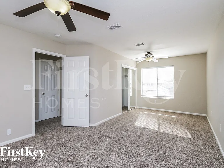 848 E Morelos St — Photo 10