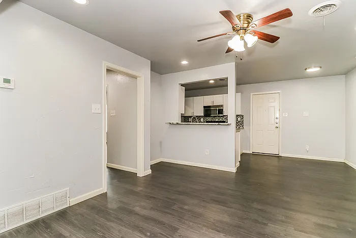 5601 Oak Grove Rd — Photo 6