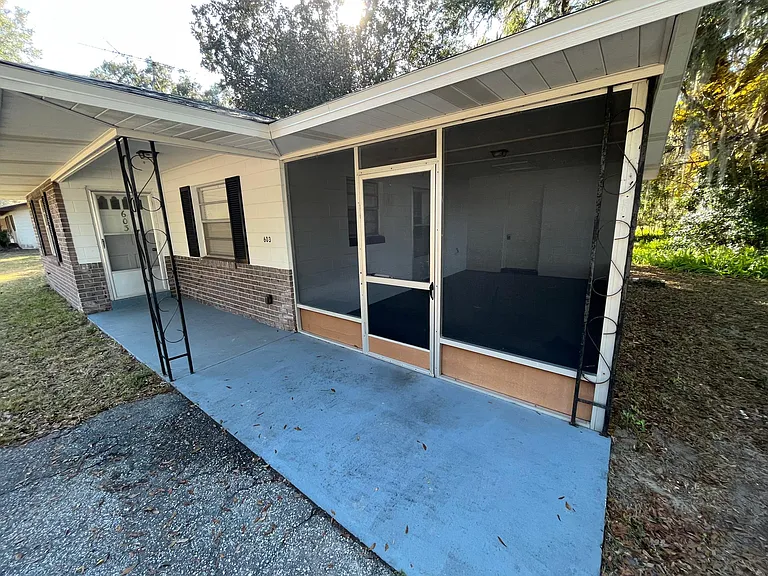 Screened Porch