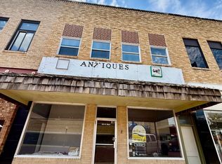 624 N Main St, Russell, KS 67665