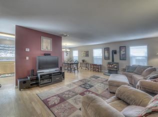 1134 W Bonanza Dr, Carson City, NV