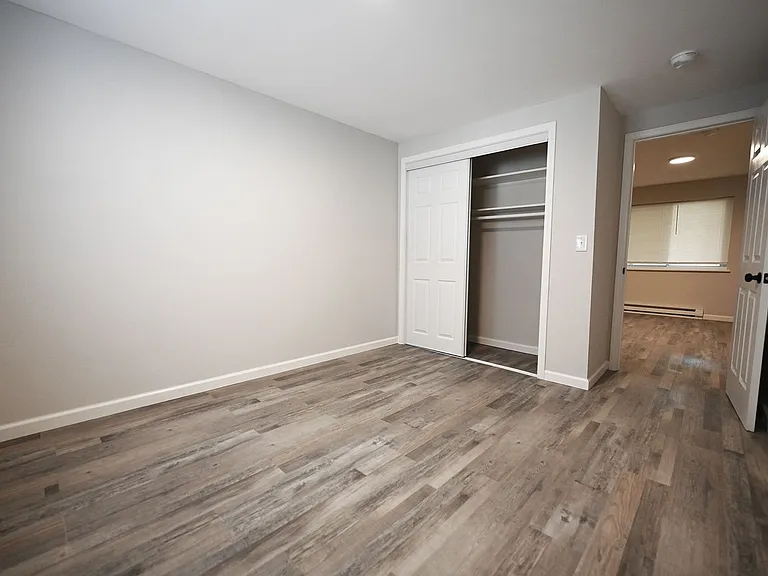 227 Hillside Cir — Photo 11