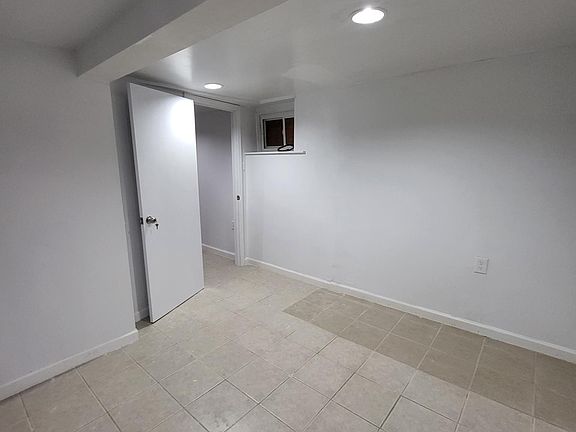 3rd image of 16620 110th Ave #Ll