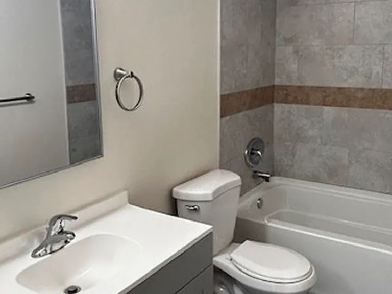 347 Roosevelt St #9A — Photo 6