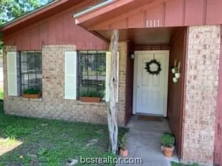 1111 S Dexter Dr — Photo 3