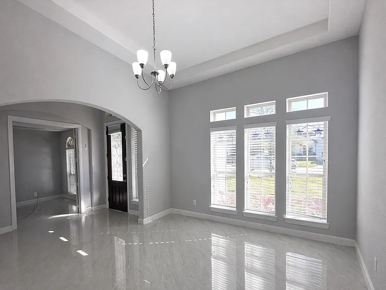 2406 Trocadero Ln — Photo 20