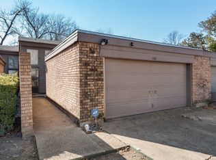 812 Clarissa Pl, Garland, TX