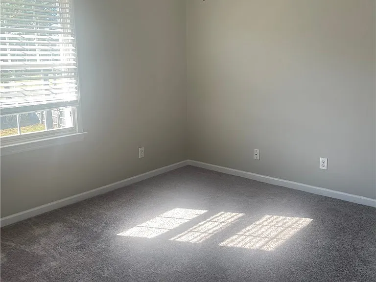 425 Dunblane Way — Photo 10