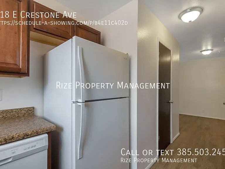 218 E Crestone Ave — Photo 3