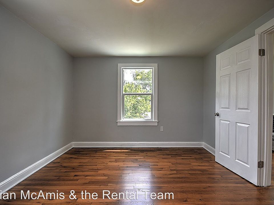 1st image of 905 1/2 Hill St