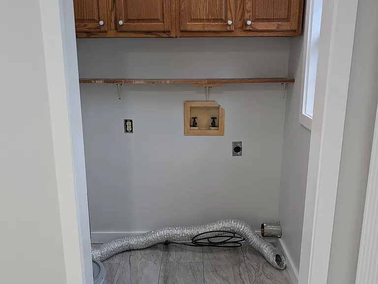 130 Hillside Dr — Photo 9