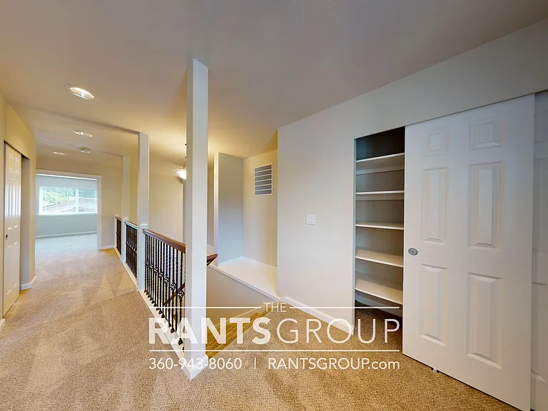 5212 Marian Dr NE — Photo 26