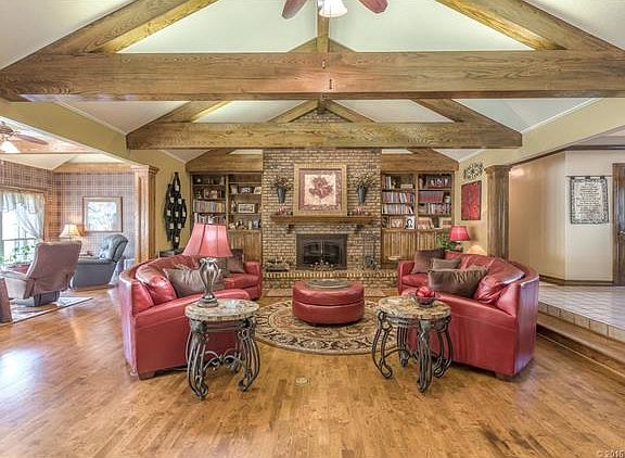 3rd image of 168 Spunky Creek Dr
