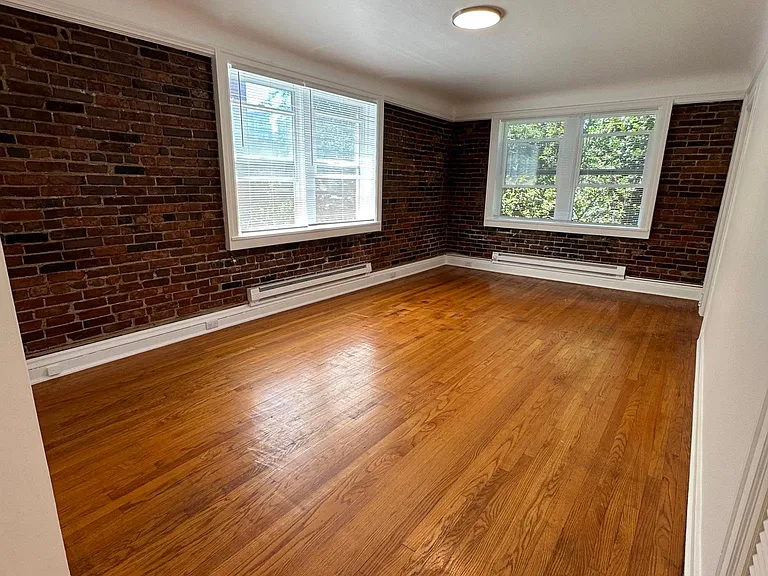 333 Summit Ave E #204 — Photo 2