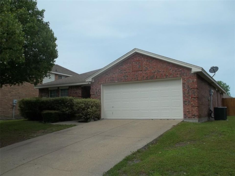 1st image of 112 Angelina Dr